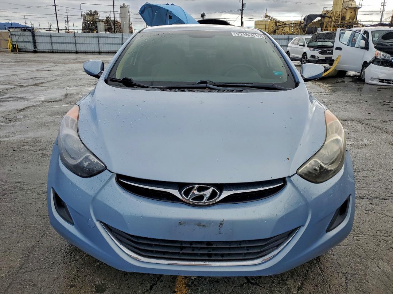 2012 HYUNDAI ELANTRA