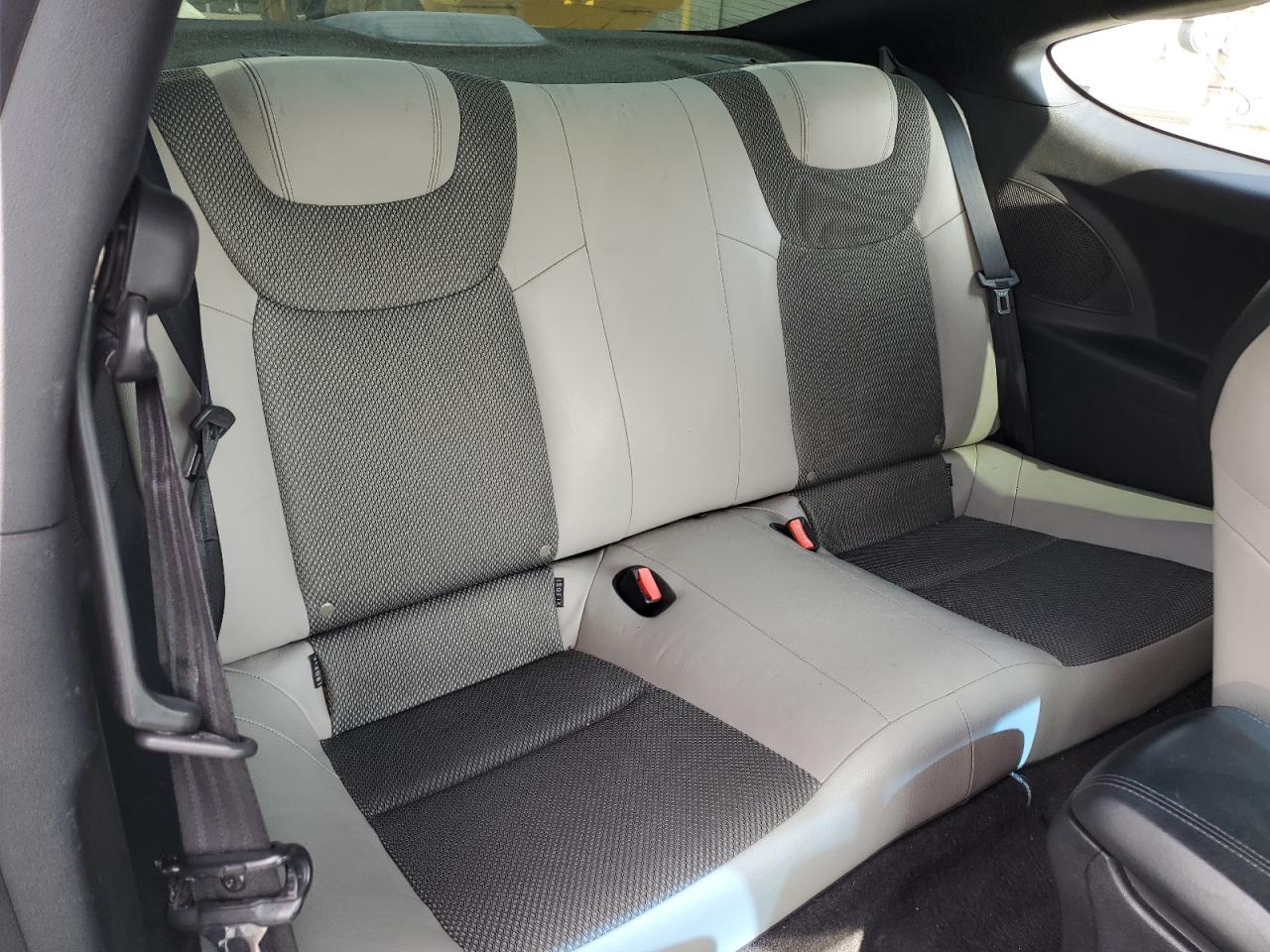 2016 HYUNDAI GENESIS