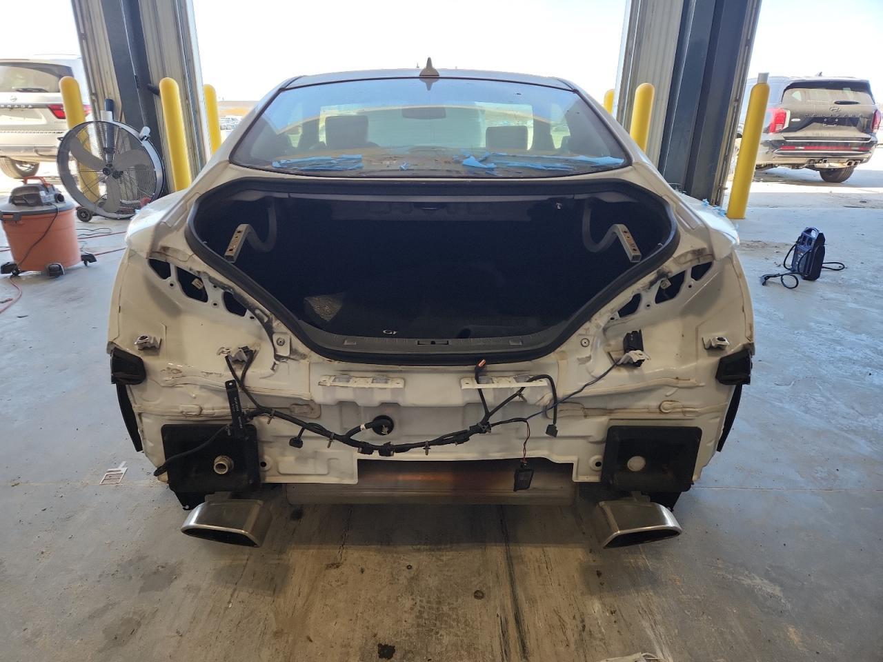 2014 HYUNDAI GENESIS