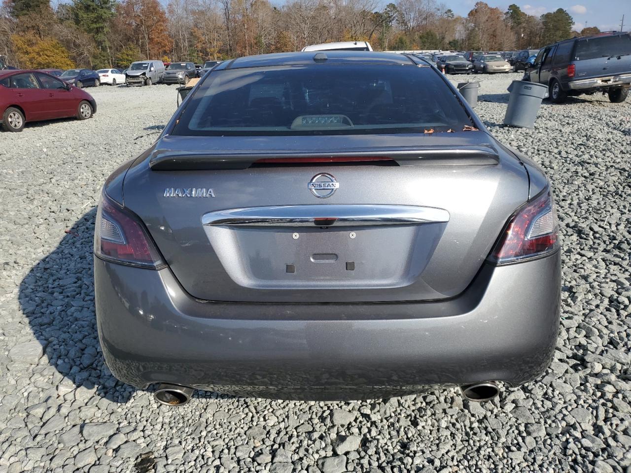 2014 NISSAN Maxima