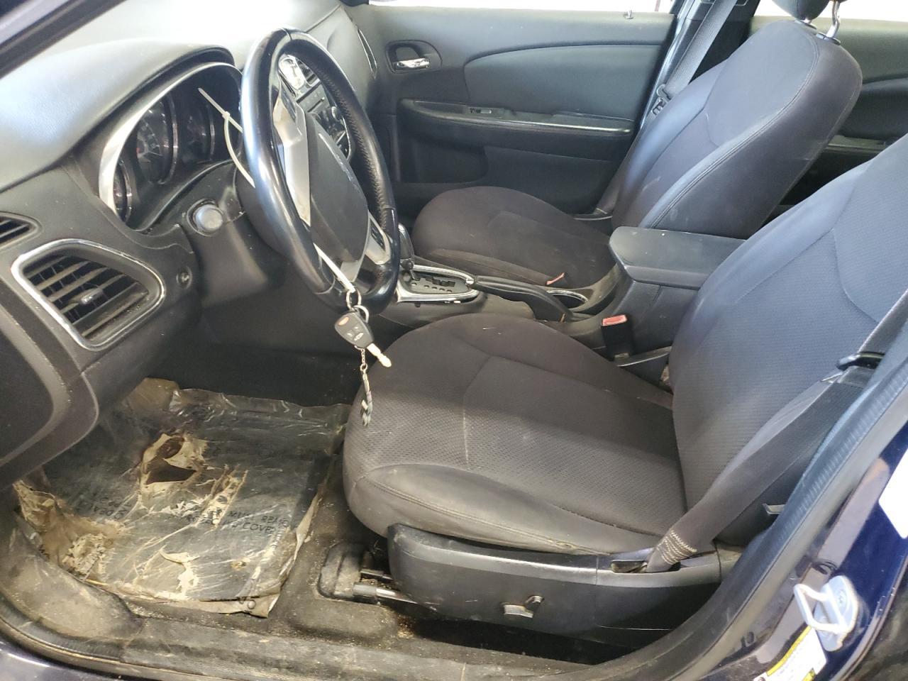 2013 CHRYSLER 200