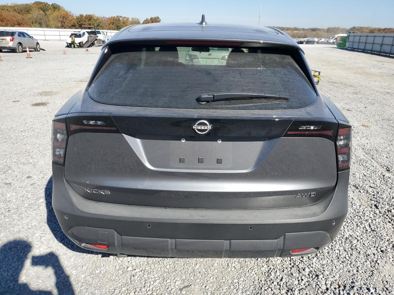2025 NISSAN KICKS