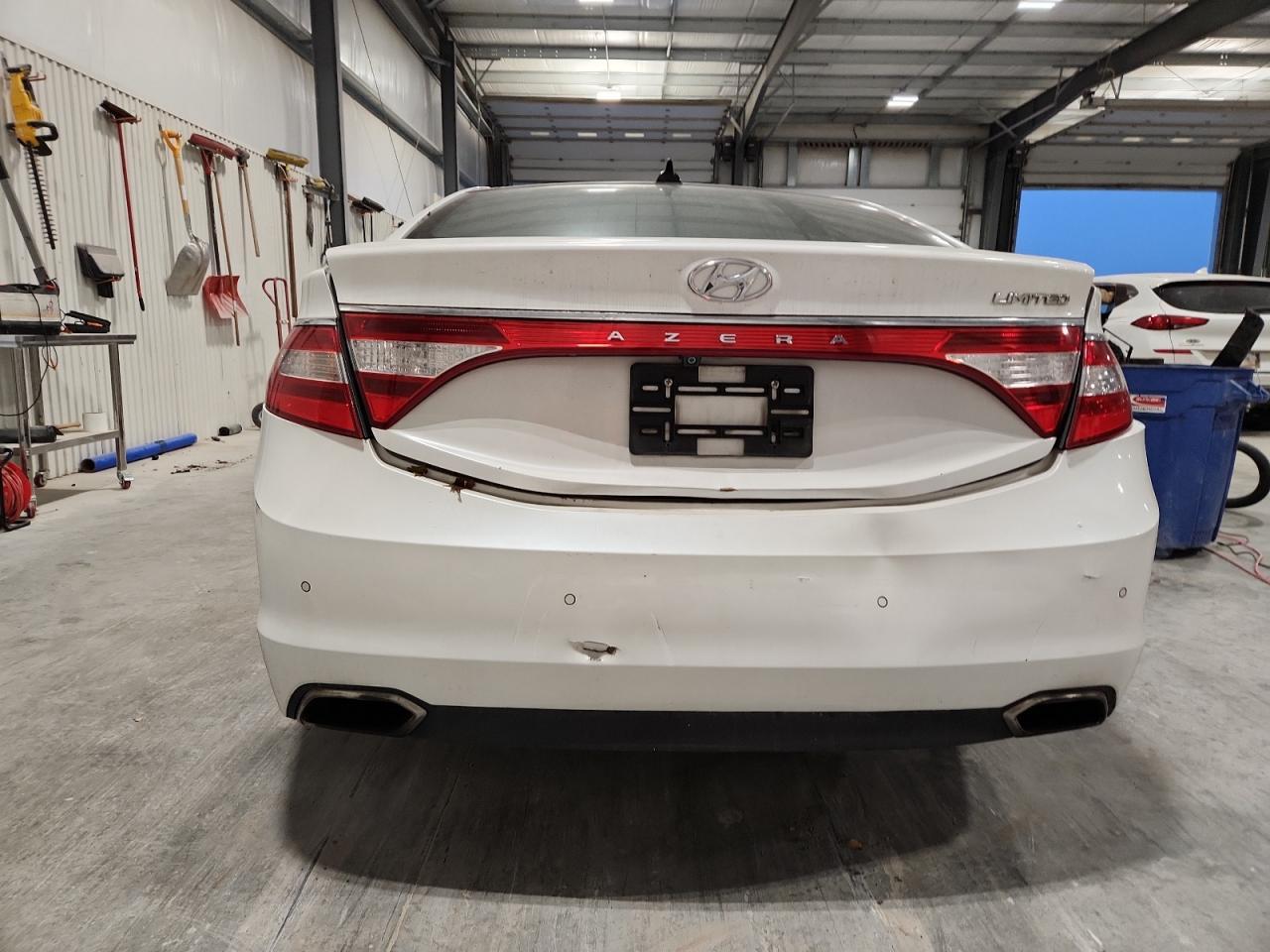 2016 HYUNDAI Azera