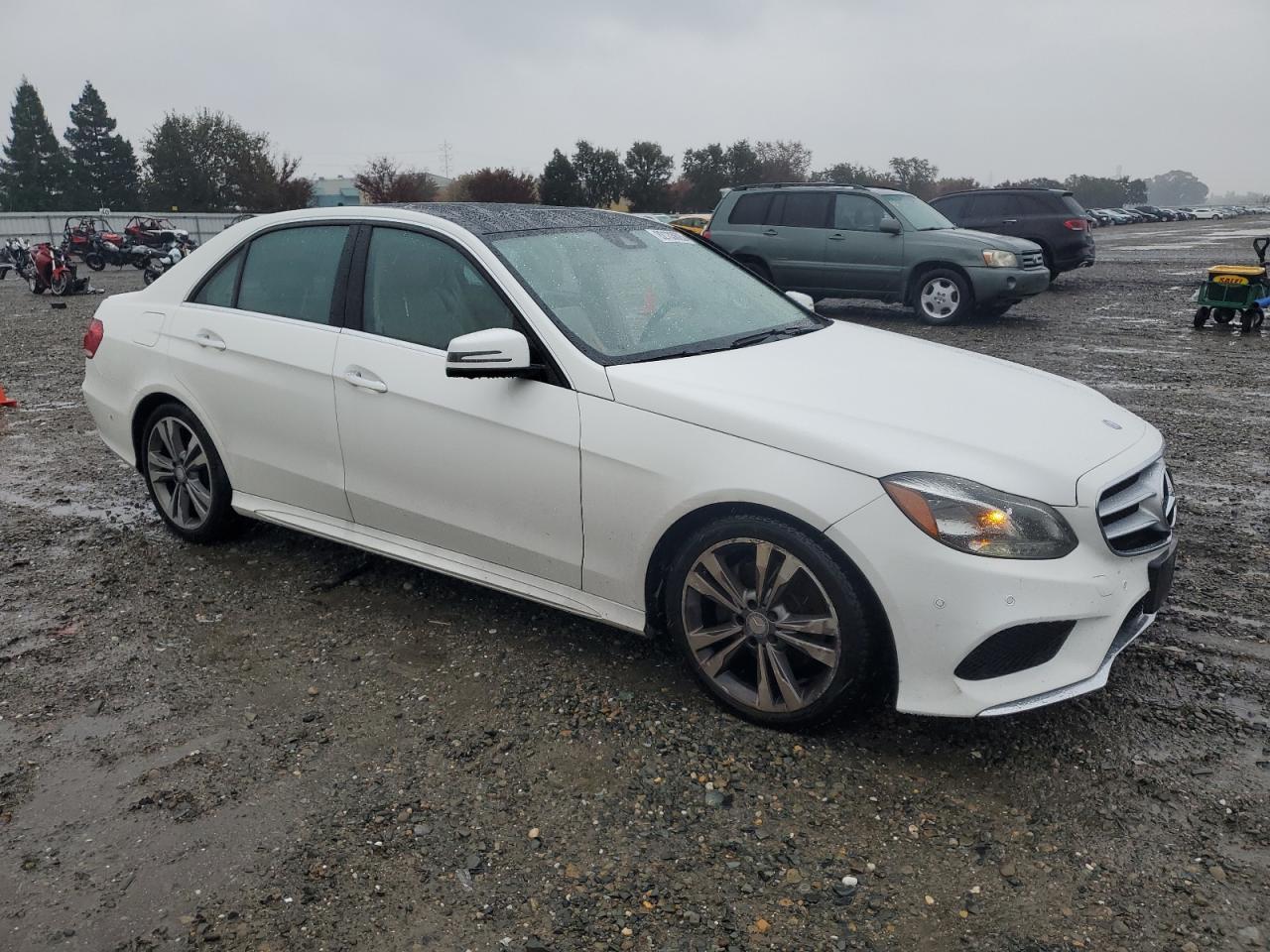 2015 MERCEDES-BENZ E-Class