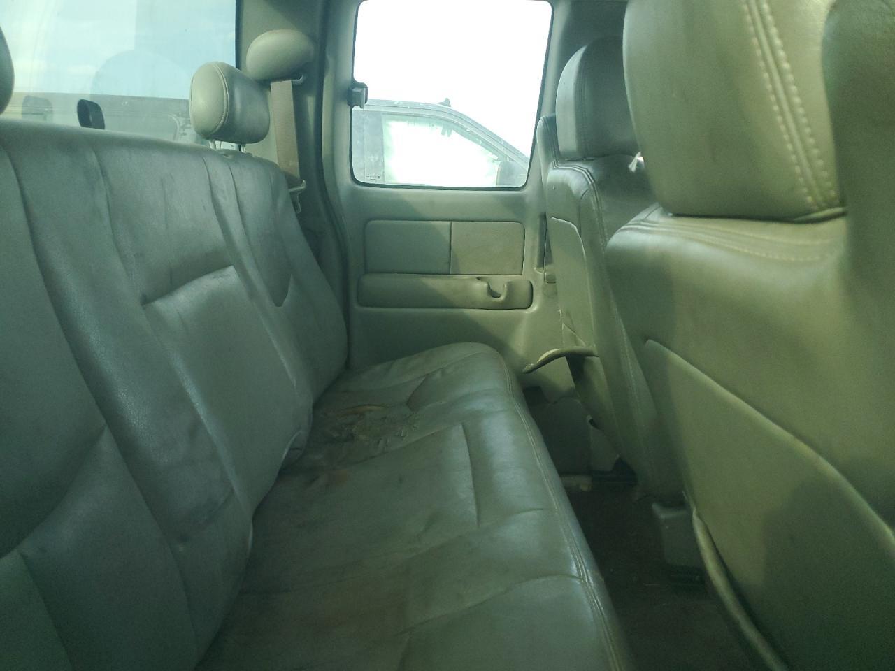 2004 CHEVROLET Silverado