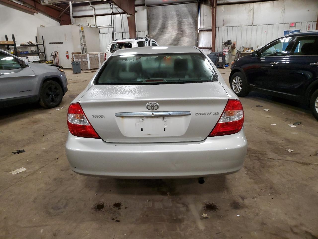 2004 TOYOTA CAMRY