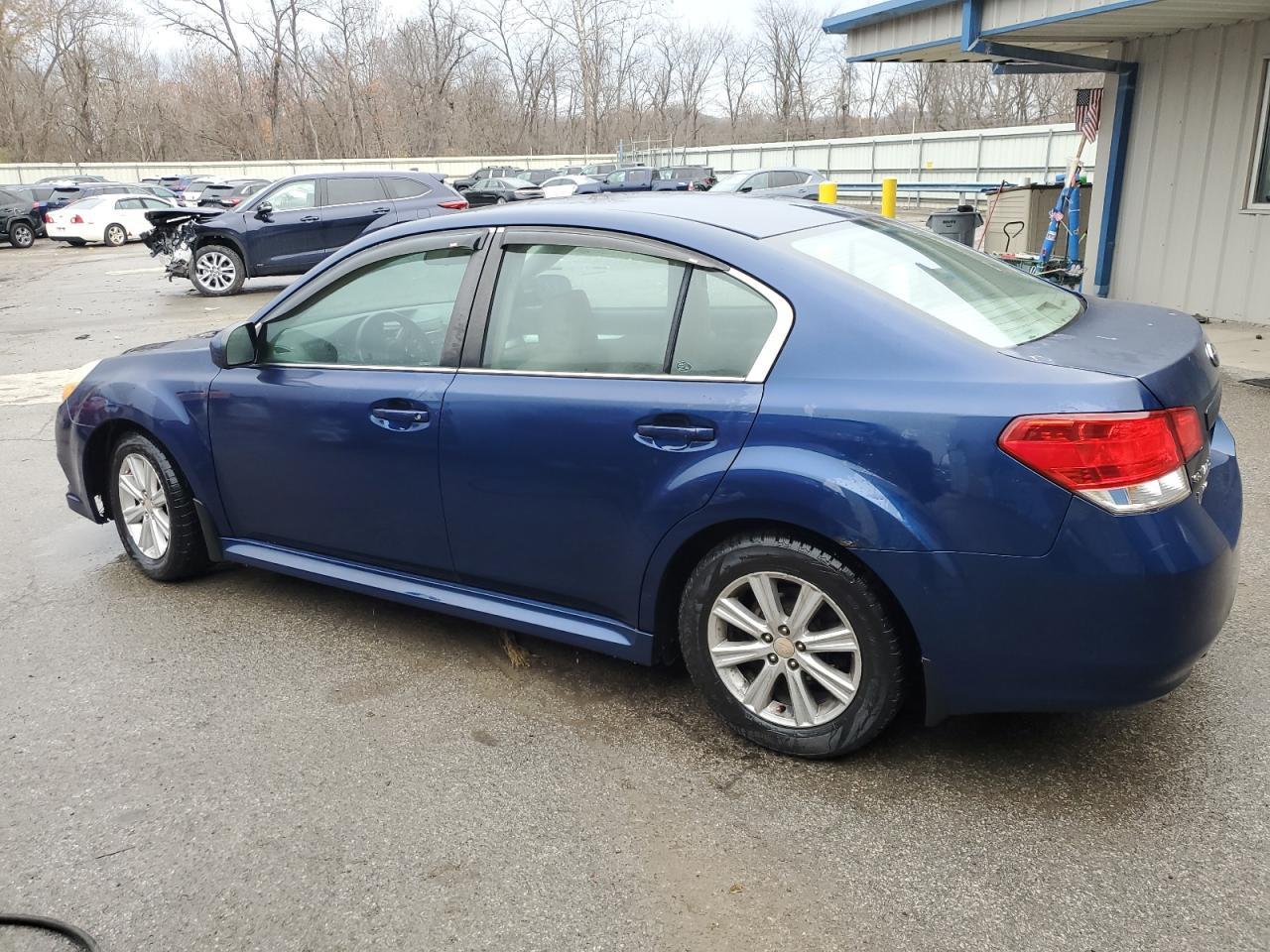 2010 SUBARU Legacy