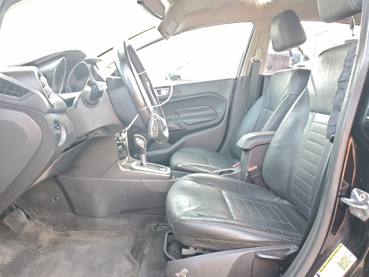 2016 FORD Fiesta