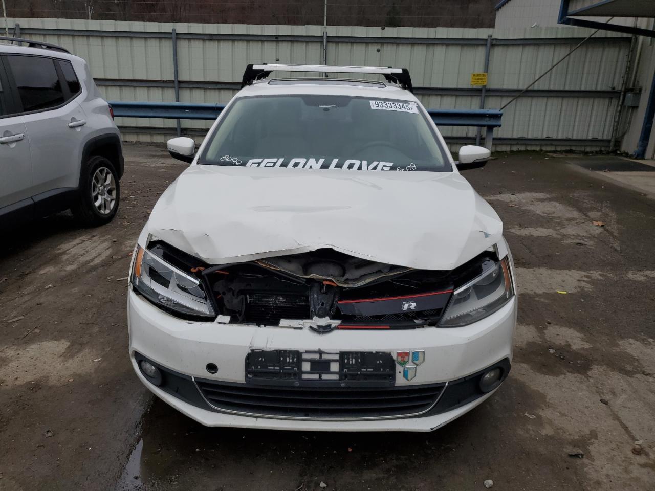 2011 VOLKSWAGEN JETTA