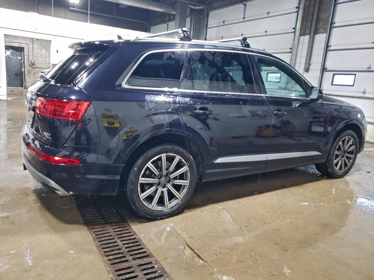 2017 AUDI Q7