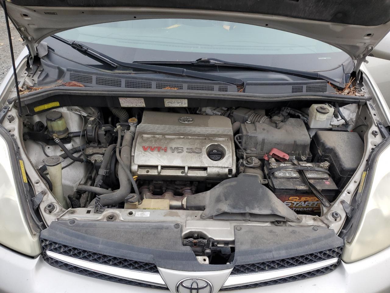 2005 TOYOTA SIENNA