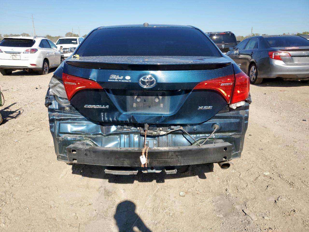 2017 TOYOTA COROLLA