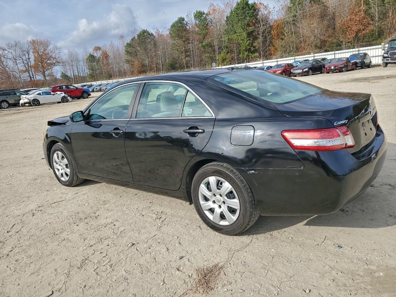 2011 TOYOTA CAMRY