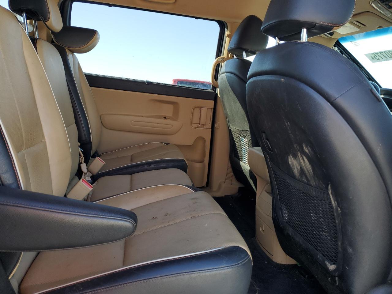 2017 KIA SEDONA