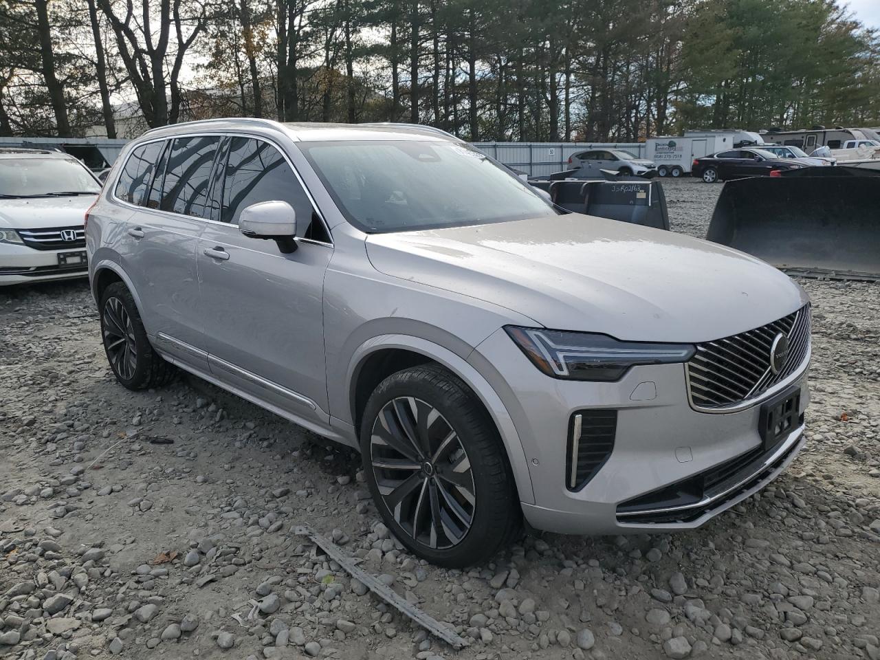 2025 VOLVO XC90