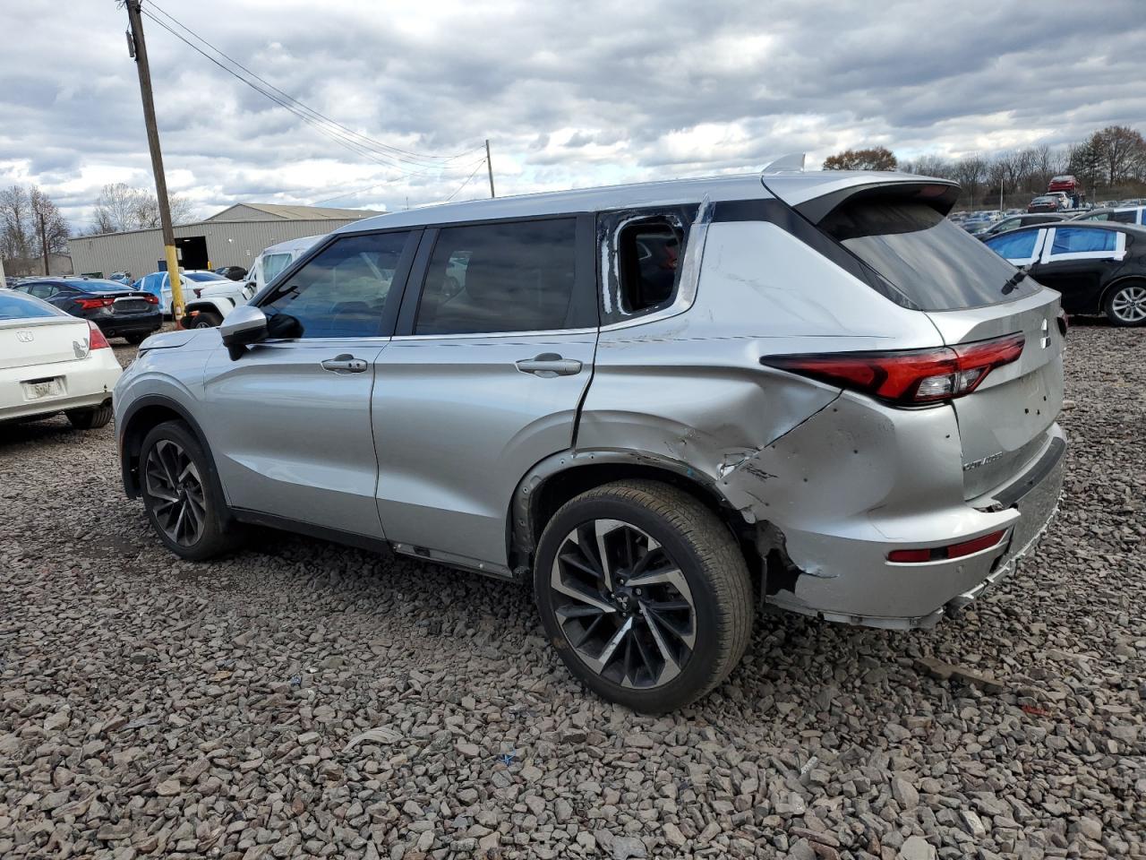 2024 MITSUBISHI outlander