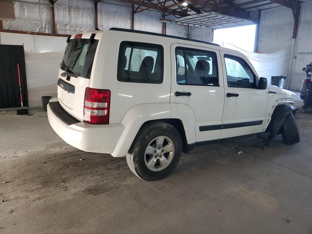 2012 JEEP Liberty