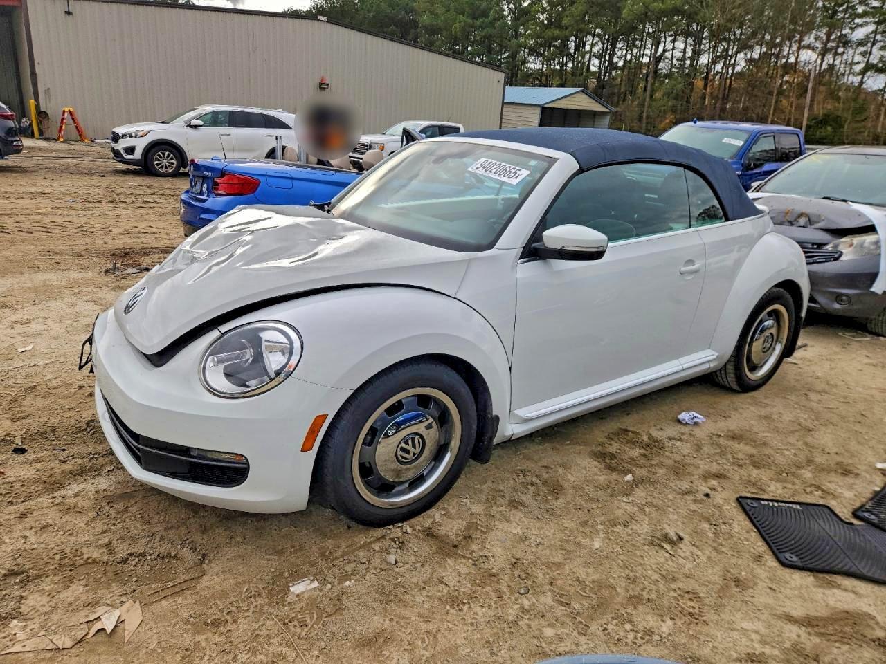 2016 VOLKSWAGEN Beetle