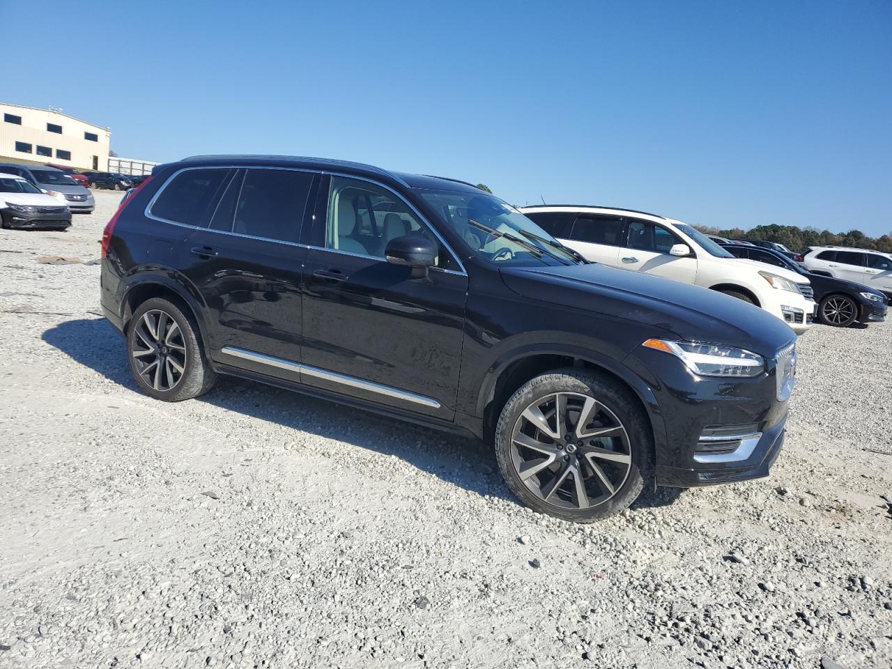 2023 VOLVO XC90
