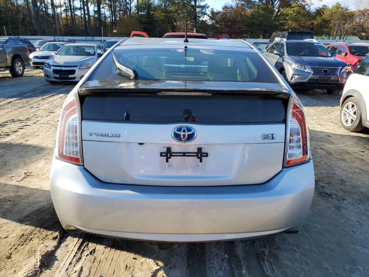 2015 TOYOTA PRIUS