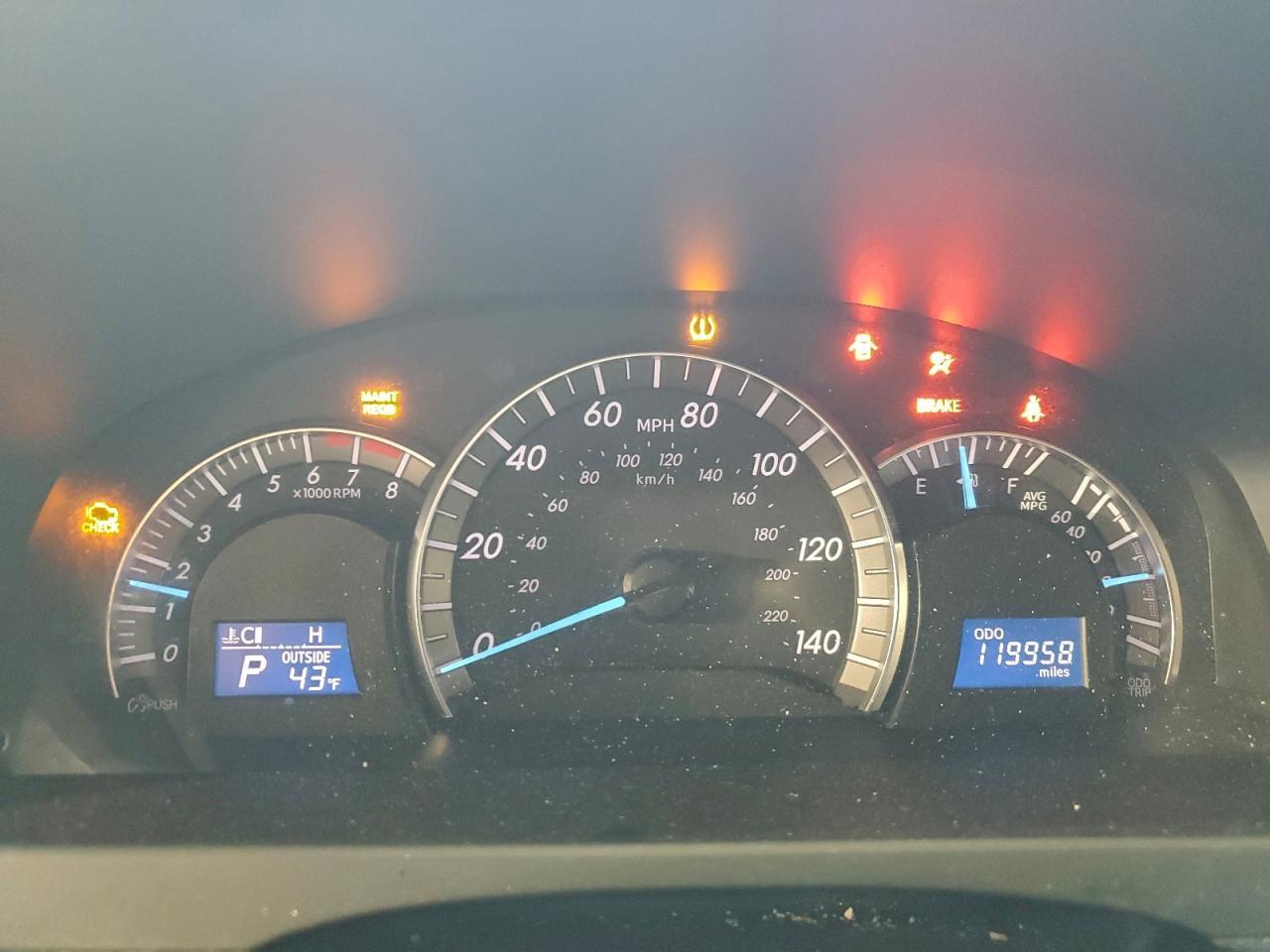 2014 TOYOTA CAMRY