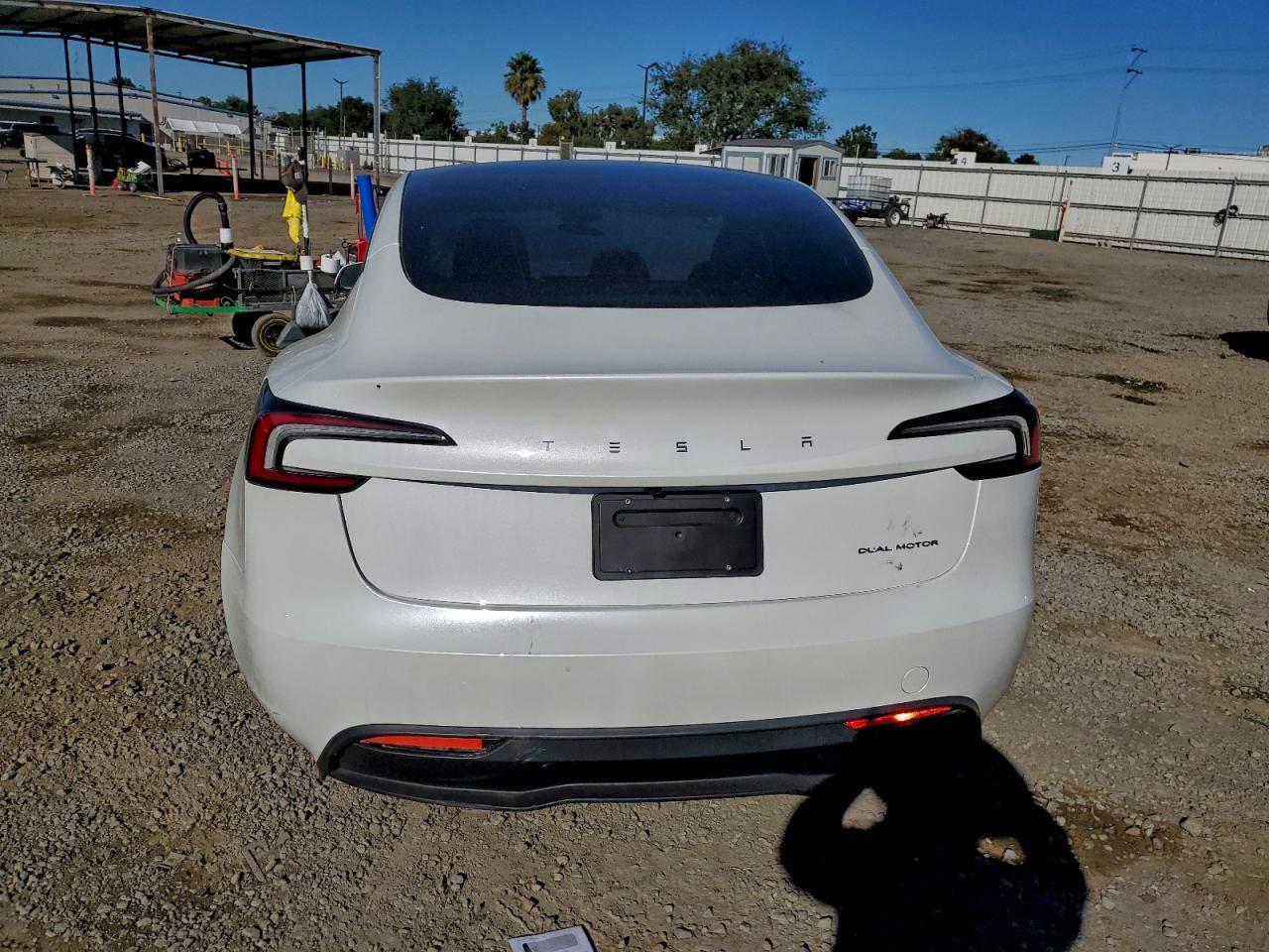 2025 TESLA MODEL 3
