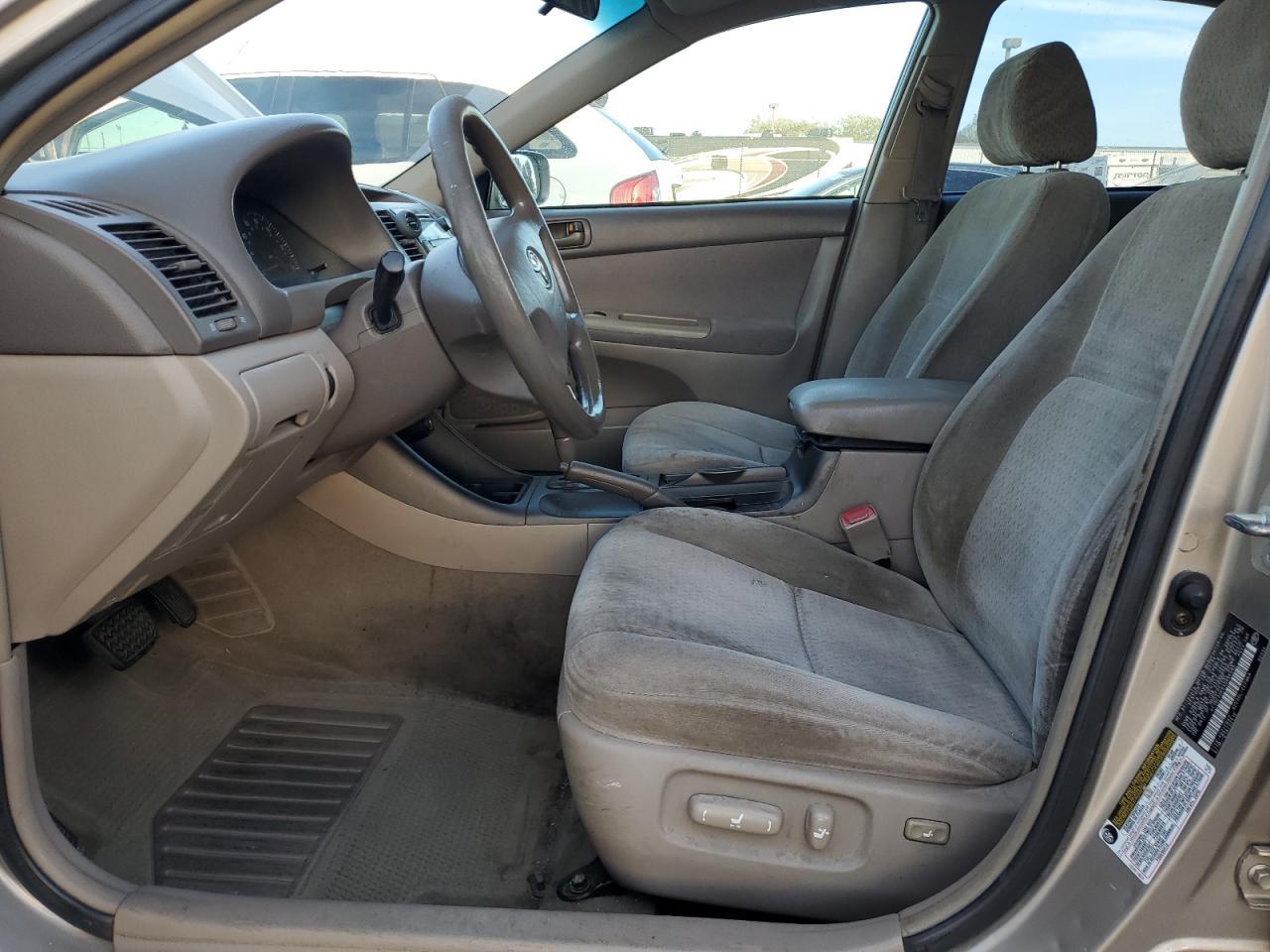 2004 TOYOTA CAMRY