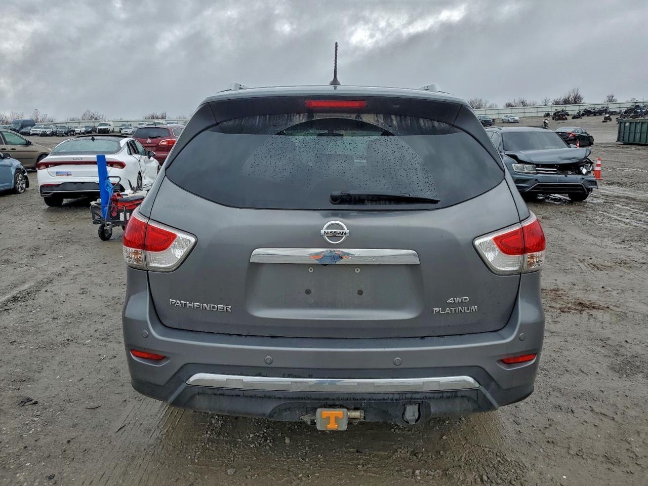 2015 NISSAN PATHFINDER