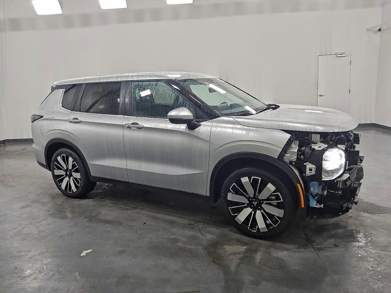 2025 MITSUBISHI outlander