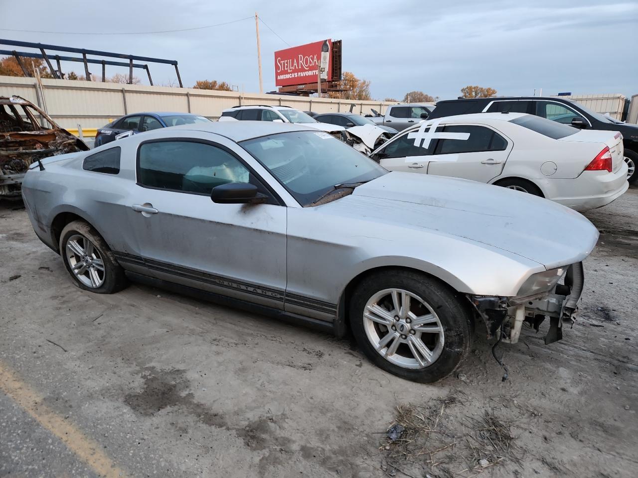 2010 FORD MUSTANG