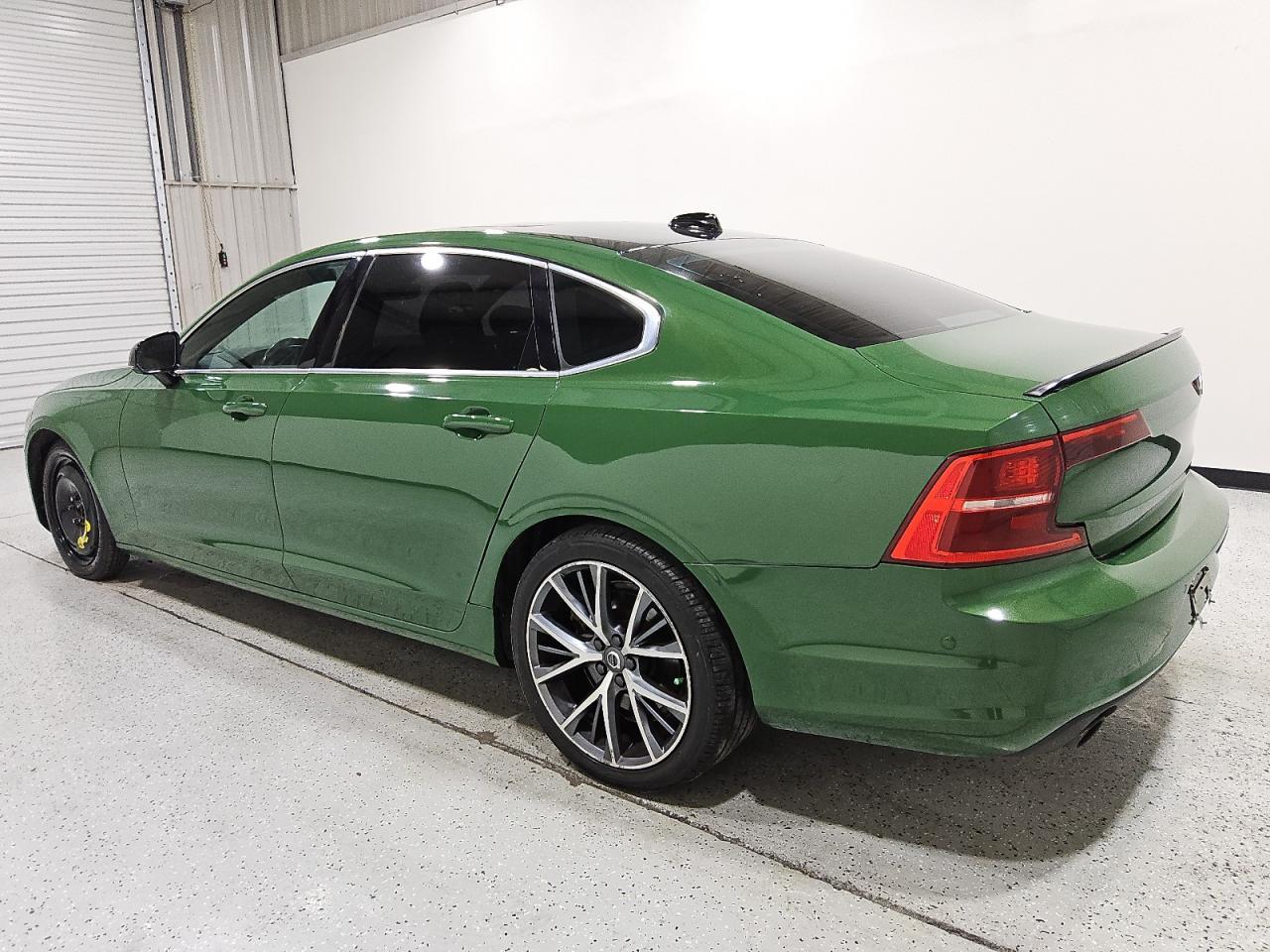 2018 VOLVO S90