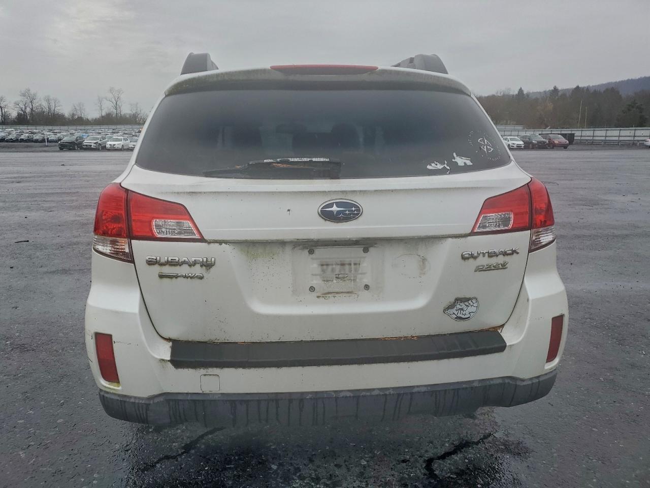 2013 SUBARU Outback