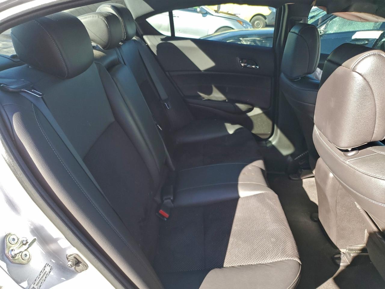 2016 ACURA ILX
