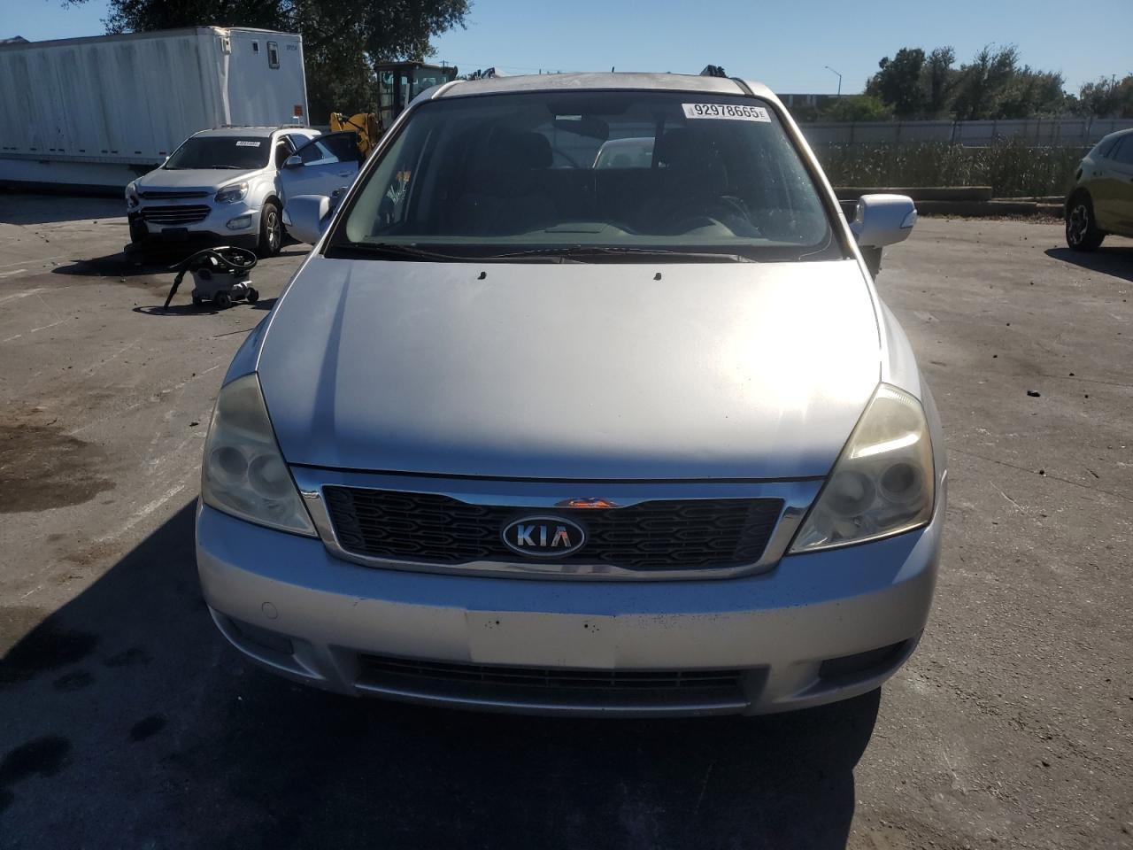 2012 KIA SEDONA