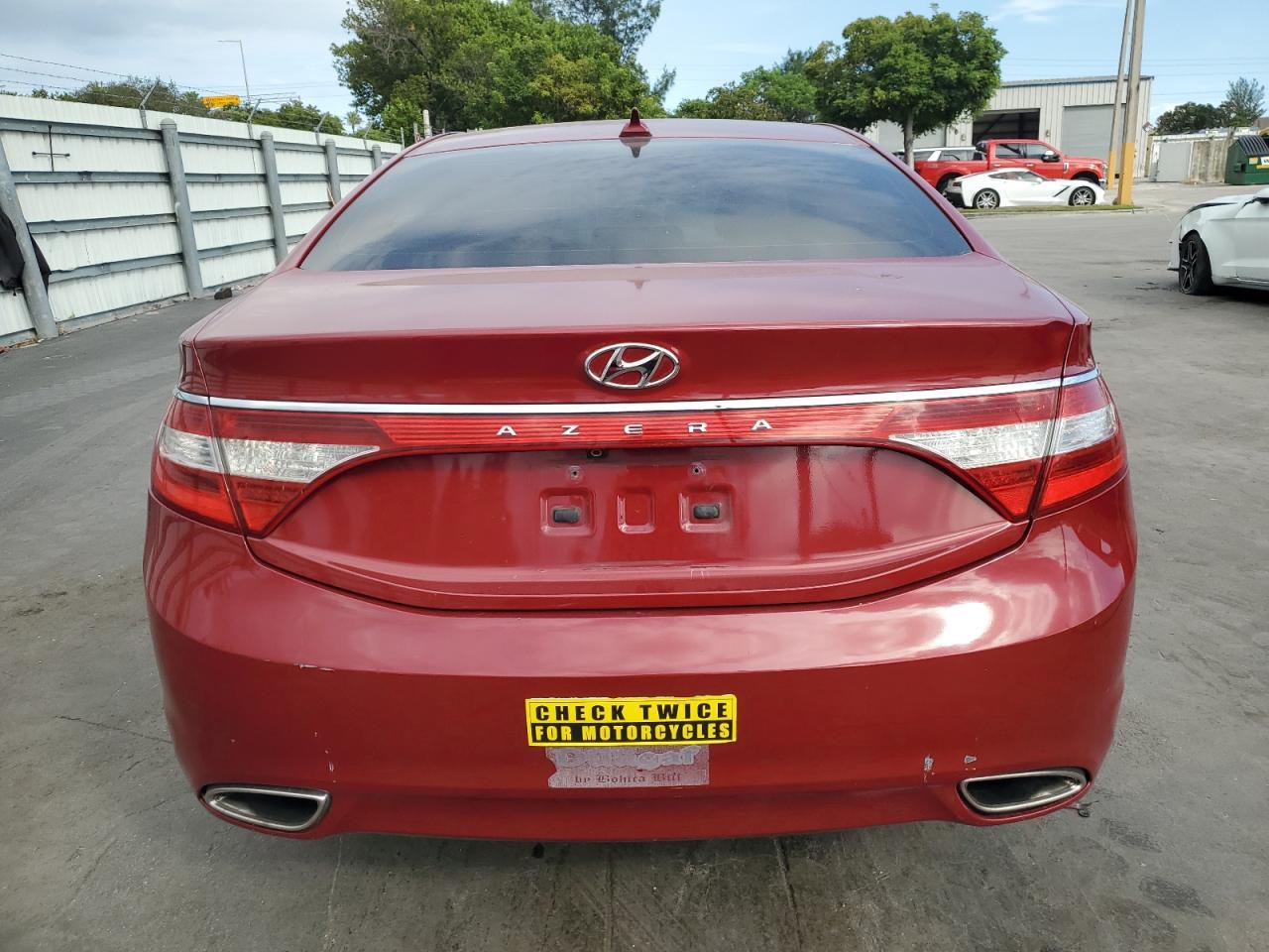 2012 HYUNDAI Azera
