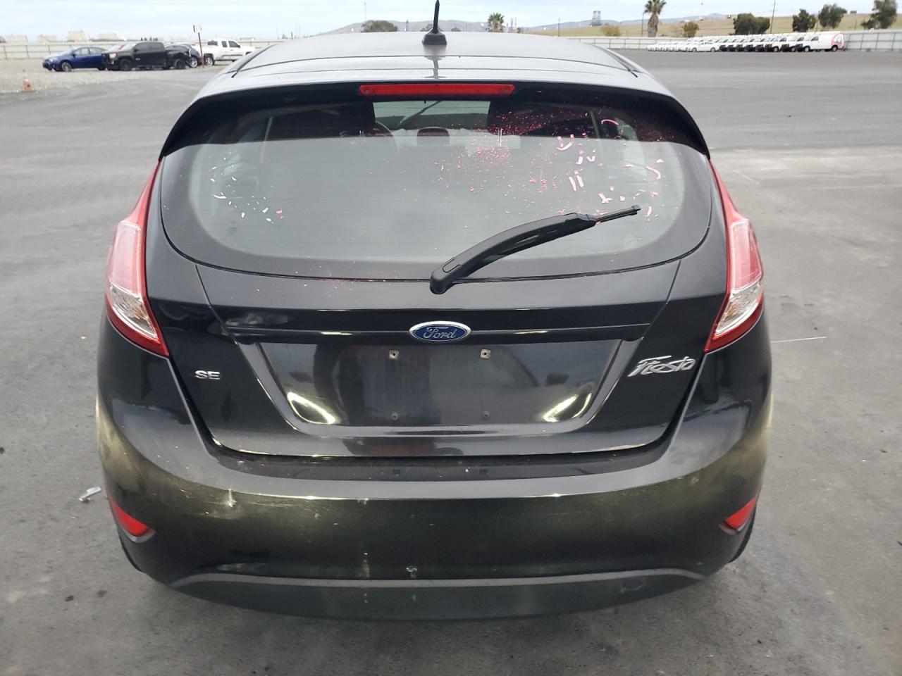 2015 FORD Fiesta