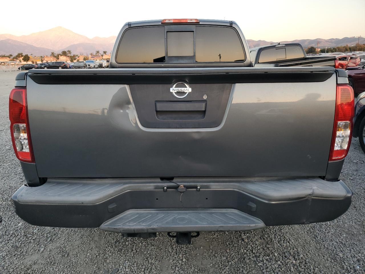 2016 NISSAN Frontier