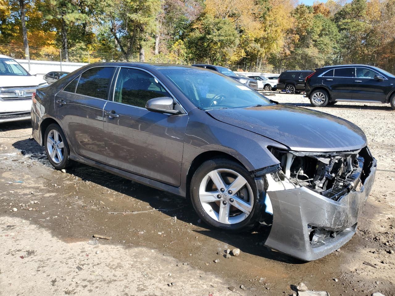 2014 TOYOTA CAMRY
