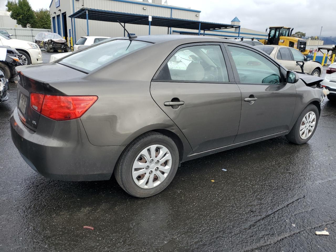 2011 KIA FORTE