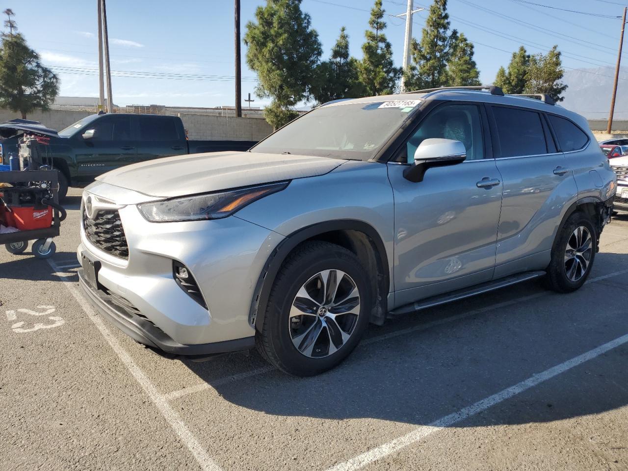 2021 TOYOTA HIGHLANDER