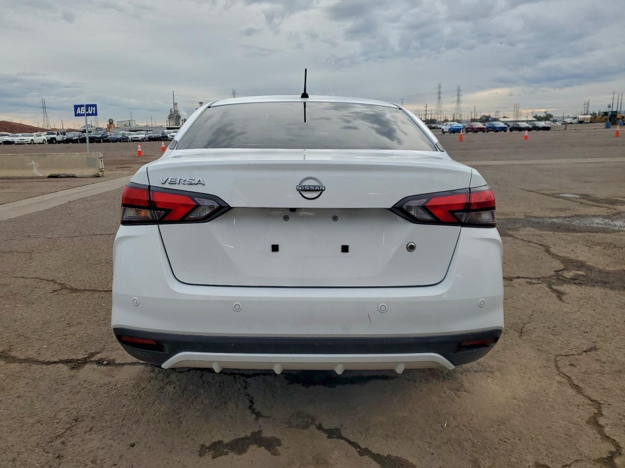 2024 NISSAN VERSA