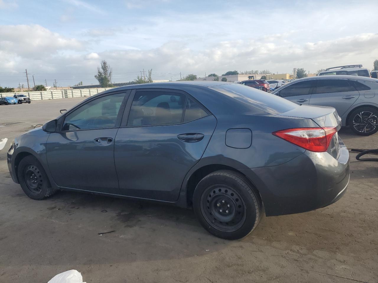 2015 TOYOTA COROLLA