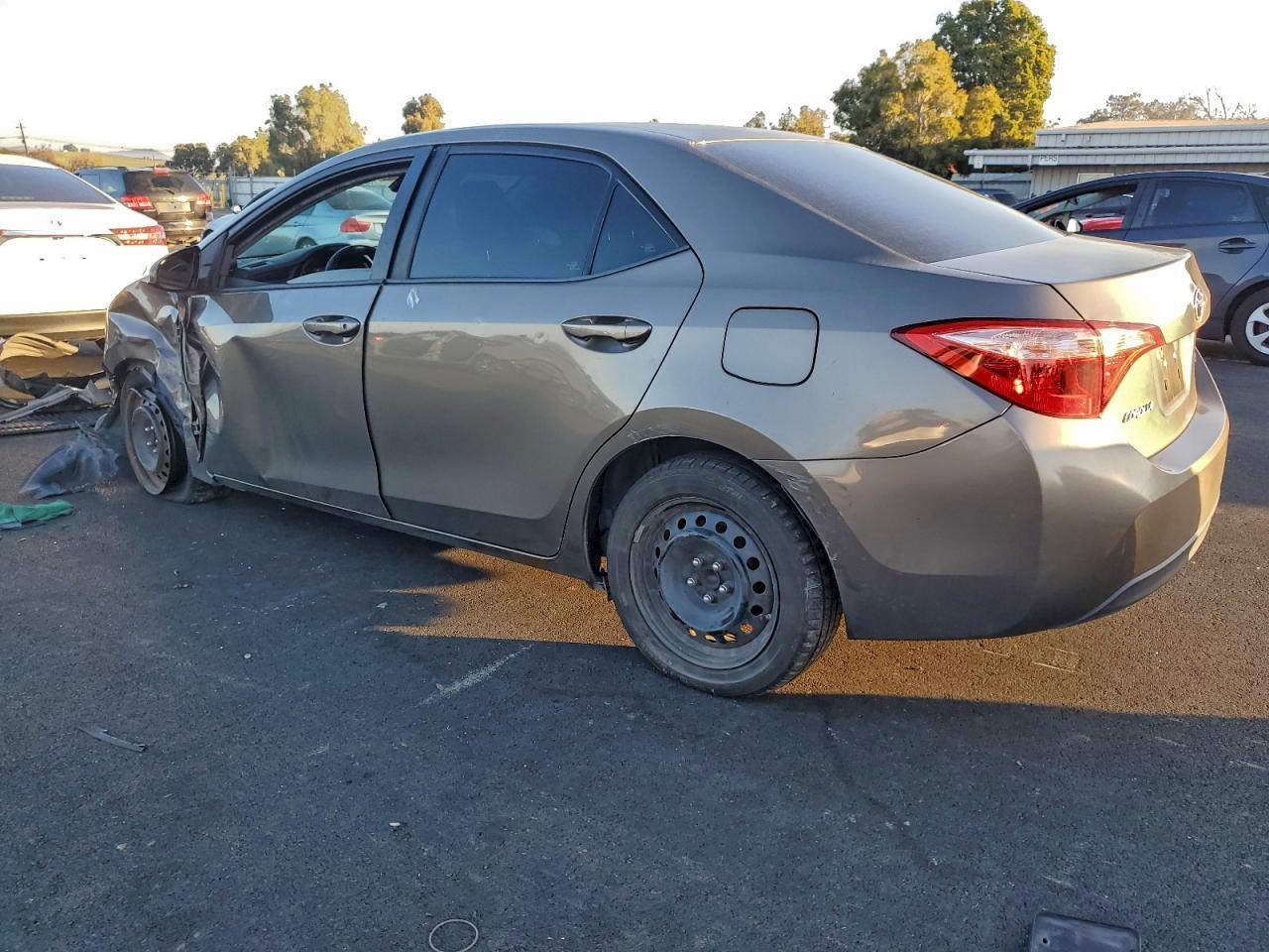 2019 TOYOTA COROLLA