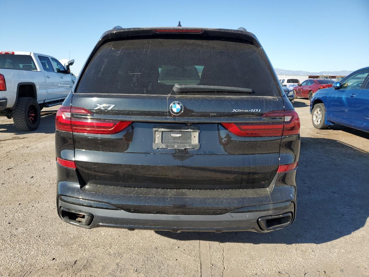 2022 BMW X7