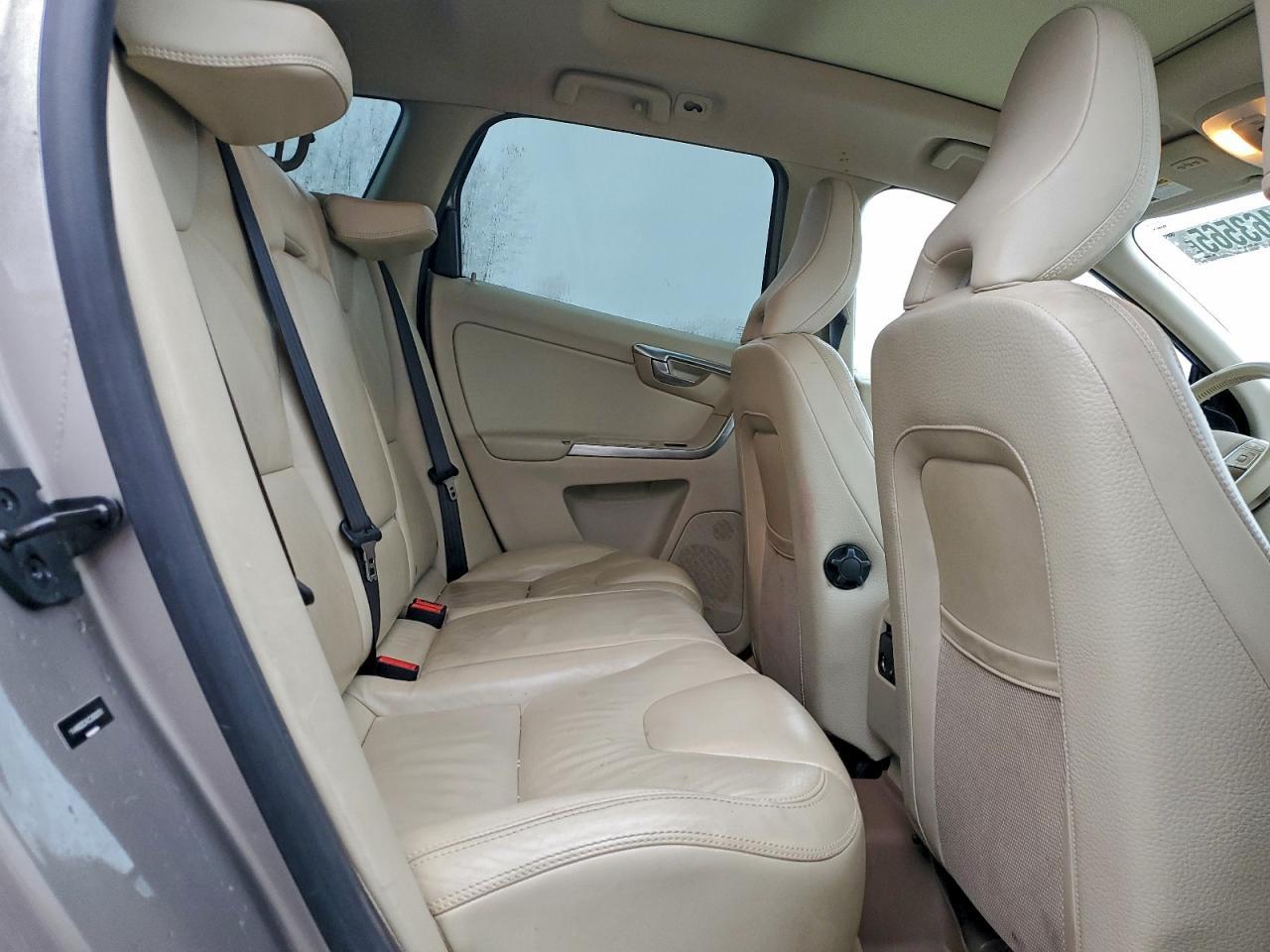 2012 VOLVO XC60