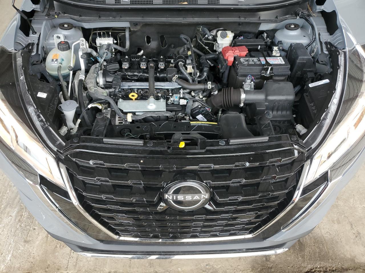 2024 NISSAN KICKS