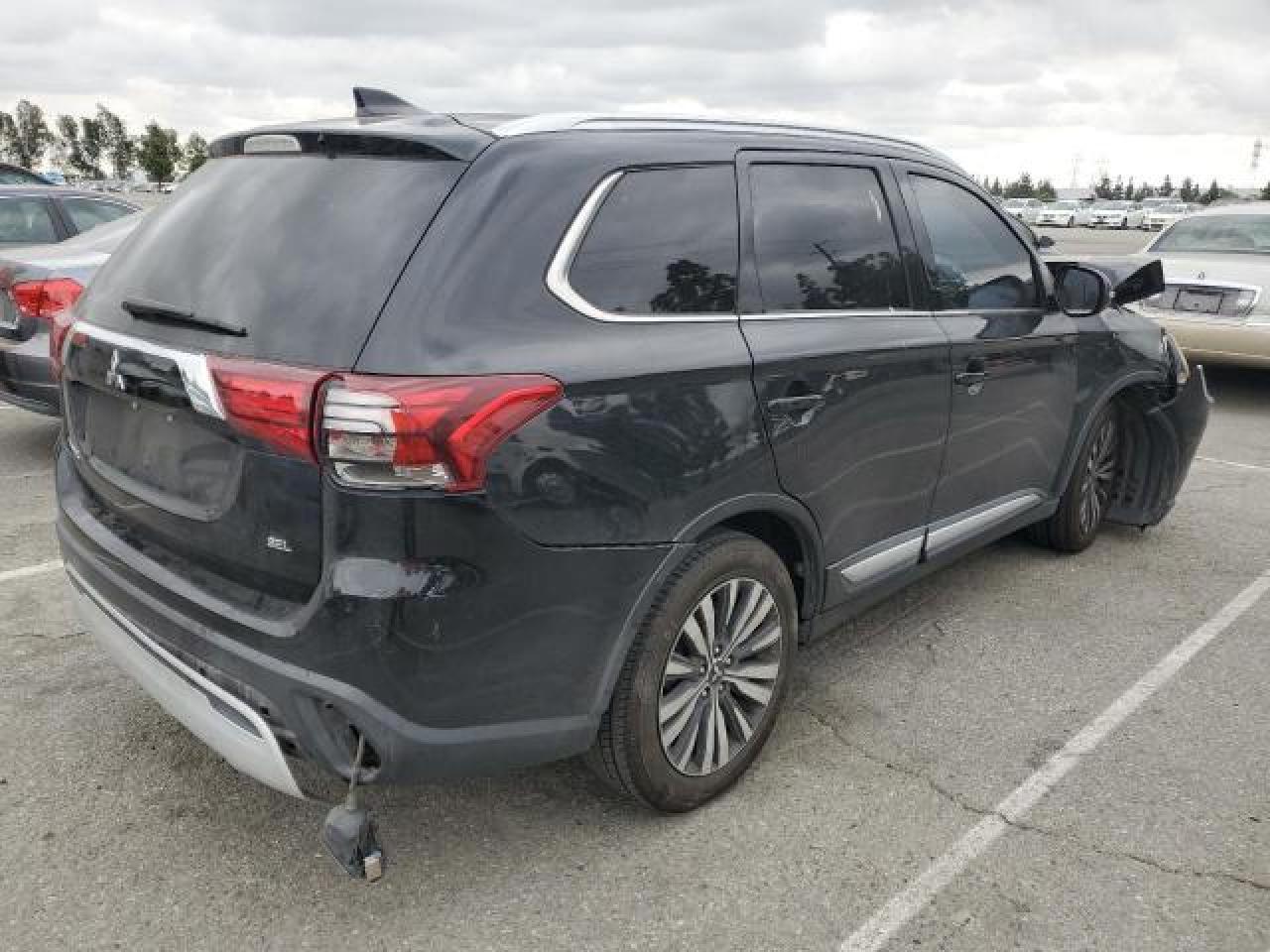 2020 MITSUBISHI outlander