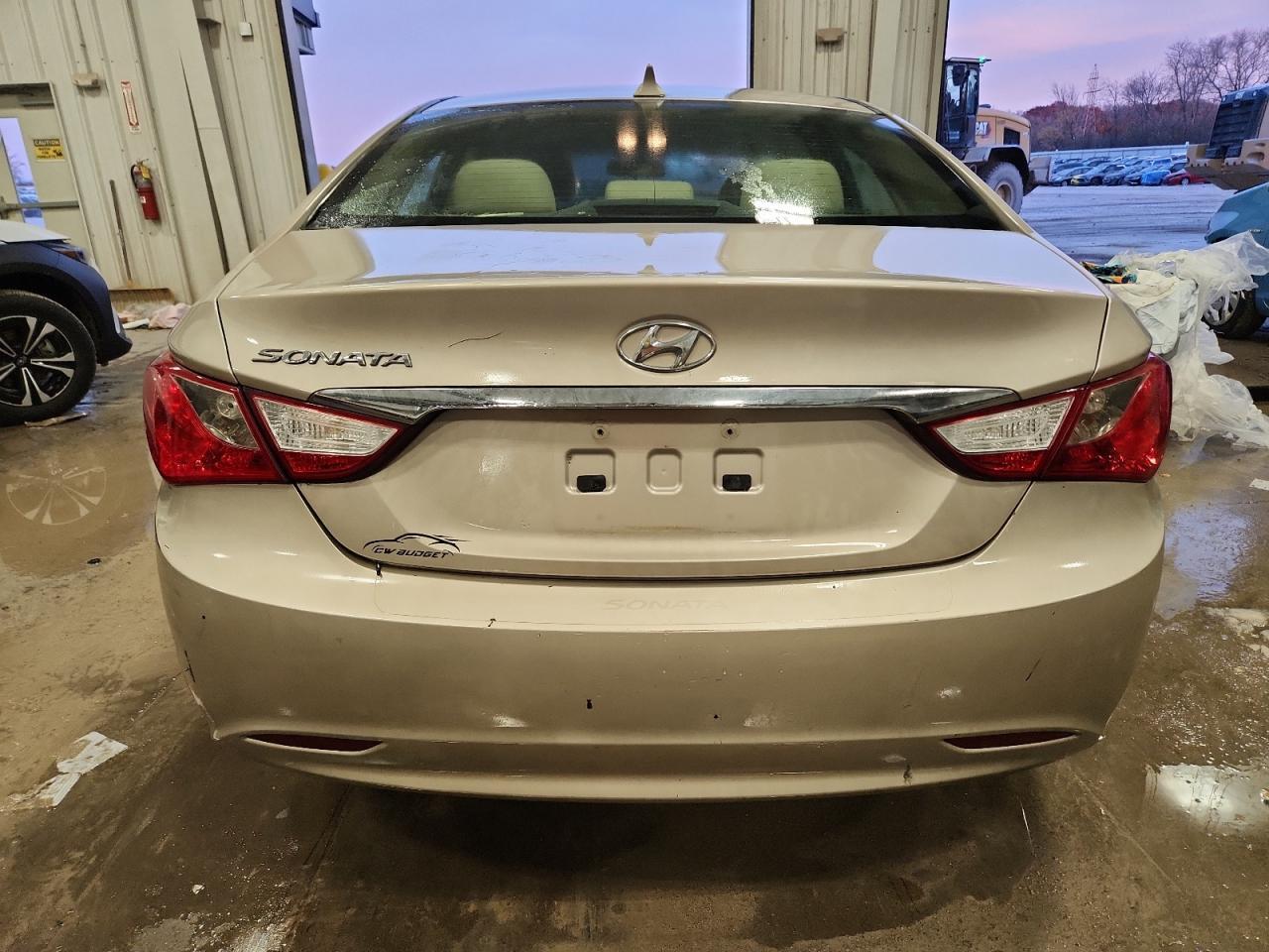 2011 HYUNDAI SONATA