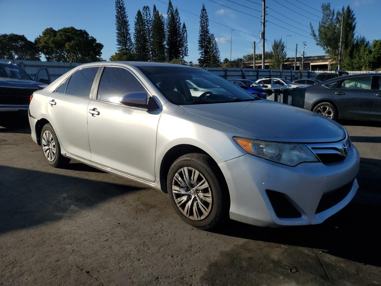 2012 TOYOTA CAMRY