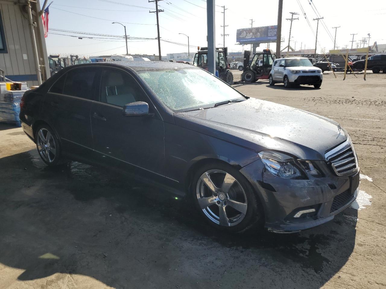 2011 MERCEDES-BENZ E-Class
